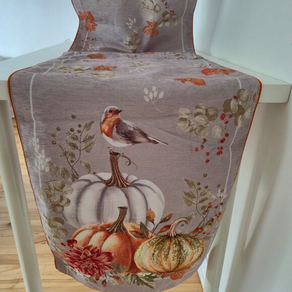 VTG Thanksgiving Large Table Runner with Autumn Leaves, Pumpkins & Bird - Picture 1 of 13